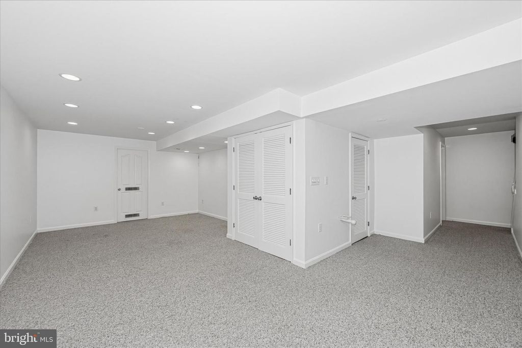 Image 60 of property listing at 5404 CHILLINGHAM PL, Frederick, MD 21703