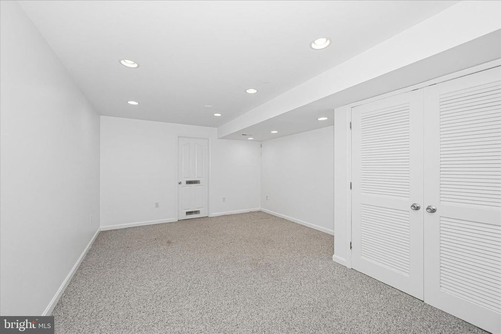 Image 61 of property listing at 5404 CHILLINGHAM PL, Frederick, MD 21703
