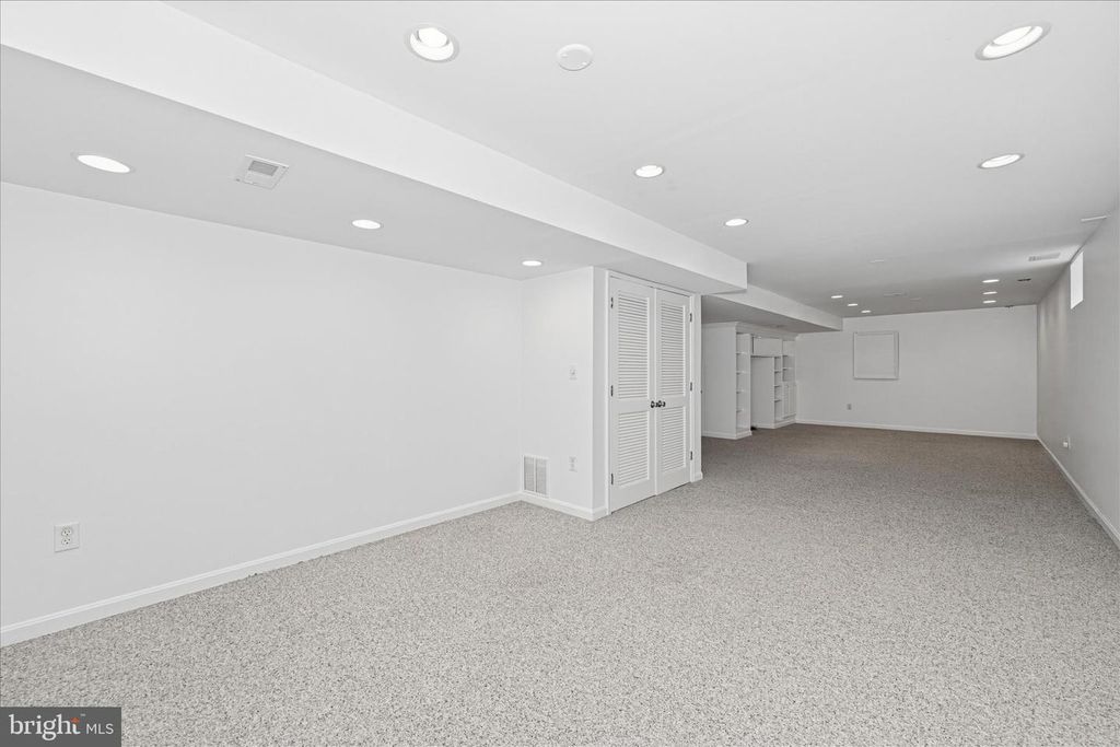 Image 62 of property listing at 5404 CHILLINGHAM PL, Frederick, MD 21703