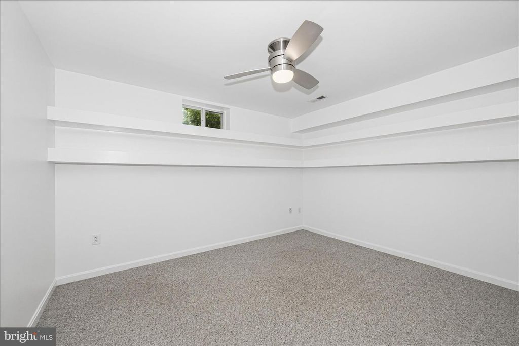 Image 63 of property listing at 5404 CHILLINGHAM PL, Frederick, MD 21703