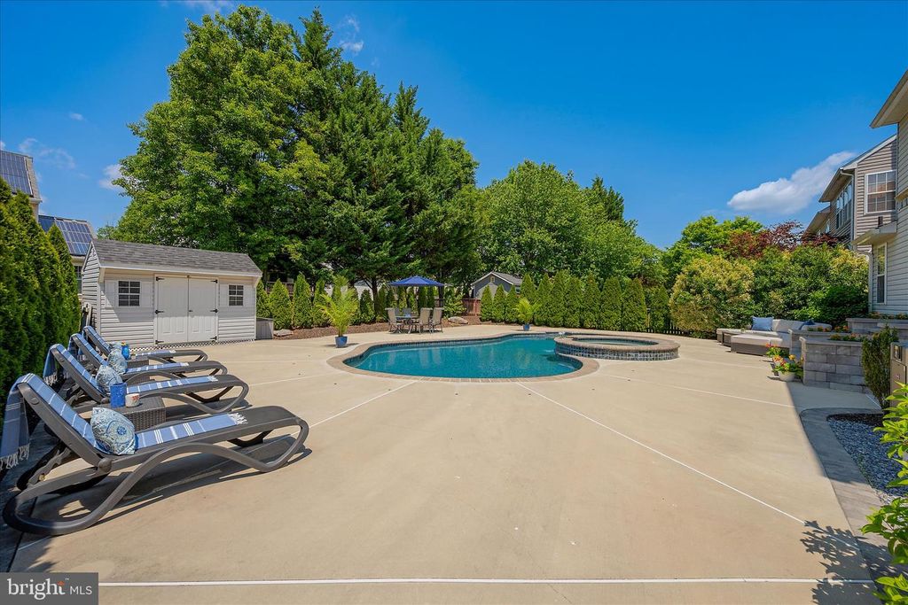 Image 66 of property listing at 5404 CHILLINGHAM PL, Frederick, MD 21703