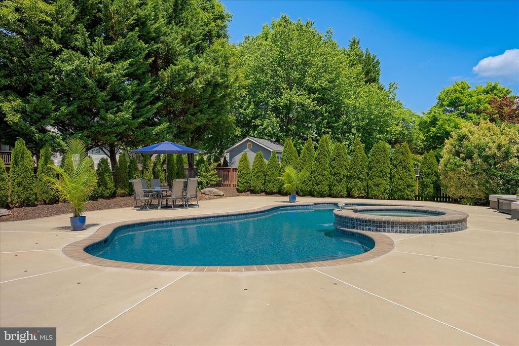 Image 67 of property listing at 5404 CHILLINGHAM PL, Frederick, MD 21703