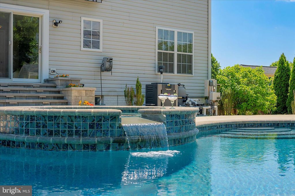 Image 74 of property listing at 5404 CHILLINGHAM PL, Frederick, MD 21703