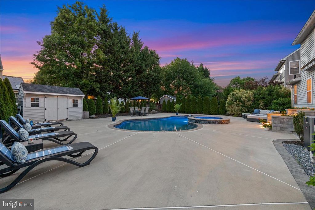 Image 92 of property listing at 5404 CHILLINGHAM PL, Frederick, MD 21703
