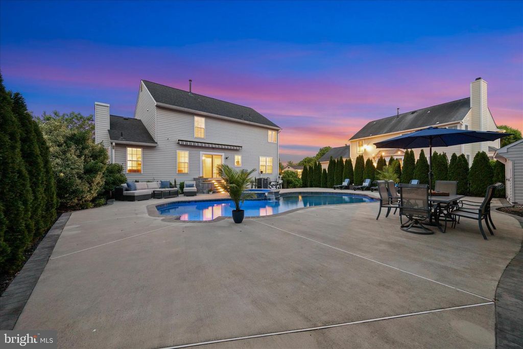 Image 98 of property listing at 5404 CHILLINGHAM PL, Frederick, MD 21703