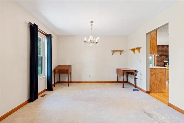 525 Royal Springs Drive, Springboro, OH 45066