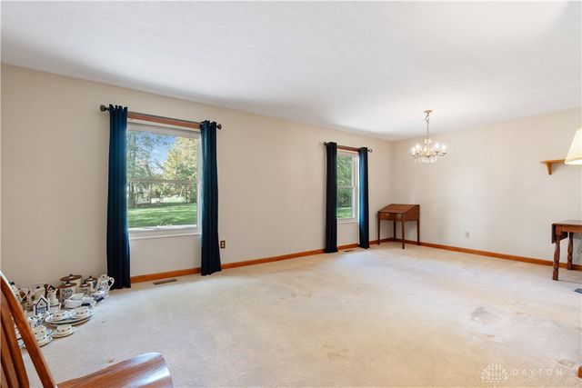 525 Royal Springs Drive, Springboro, OH 45066