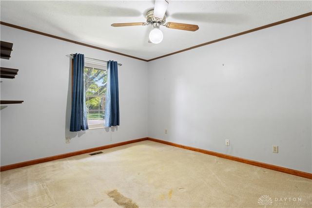 525 Royal Springs Drive, Springboro, OH 45066