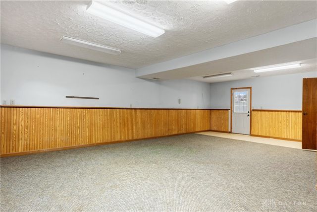 525 Royal Springs Drive, Springboro, OH 45066