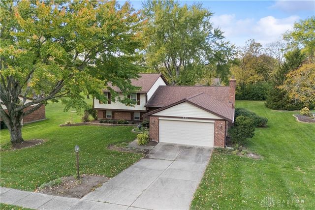 525 Royal Springs Drive, Springboro, OH 45066