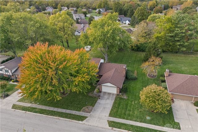 525 Royal Springs Drive, Springboro, OH 45066