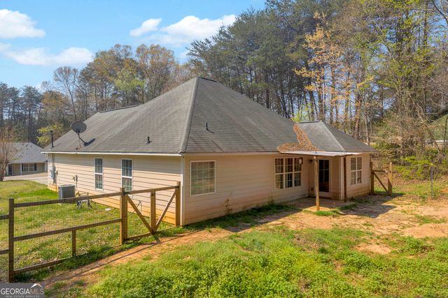 83 Poplar Springs Resort Road, Lavonia, GA 30553