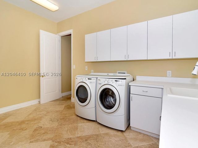 13680 Deering Bay Dr 13680, Coral Gables, FL 33158
