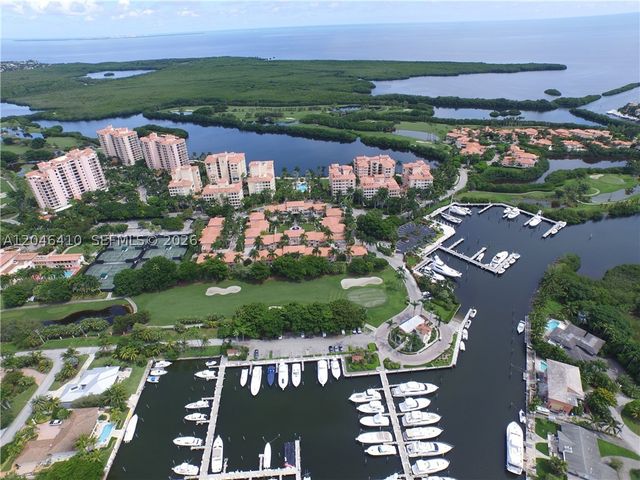 13680 Deering Bay Dr 13680, Coral Gables, FL 33158