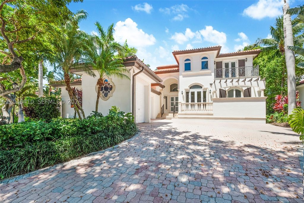 13680 Deering Bay Dr 13680, Coral Gables, FL 33158