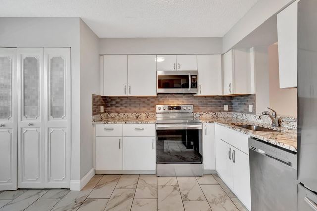 14623 Bonaire Boulevard 502, Delray Beach, FL 33446