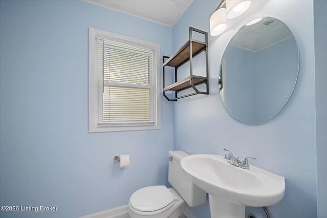 1807 Blanca Ct, Louisville, KY 40223