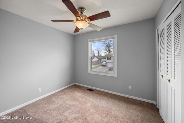 1807 Blanca Ct, Louisville, KY 40223