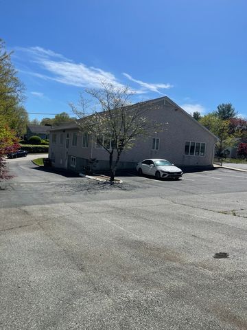 124 New London Turnpike, Norwich, CT 06360