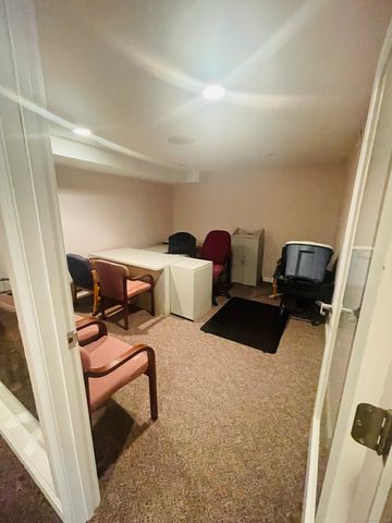 124 New London Turnpike, Norwich, CT 06360