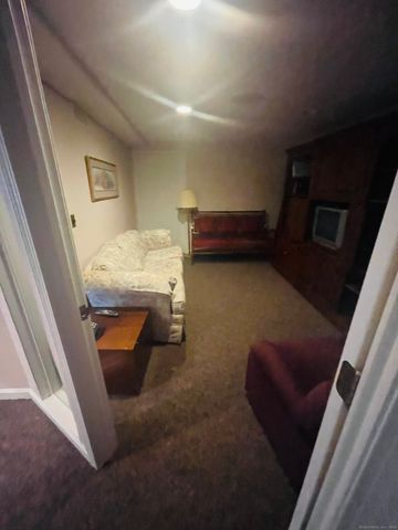 124 New London Turnpike, Norwich, CT 06360