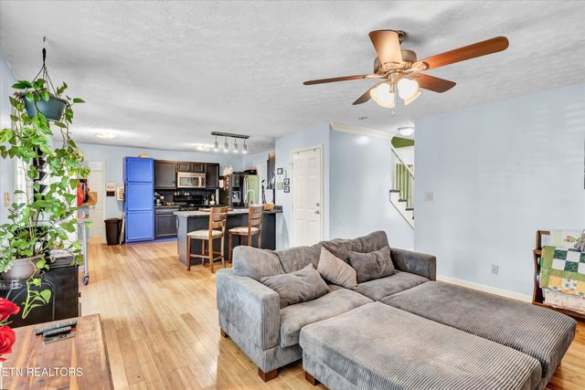 1517 Randall Park Drive, Knoxville, TN 37922