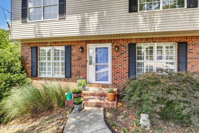 1517 Randall Park Drive, Knoxville, TN 37922