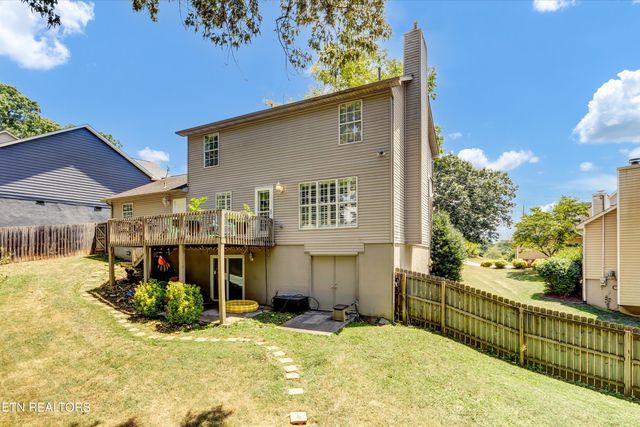 1517 Randall Park Drive, Knoxville, TN 37922
