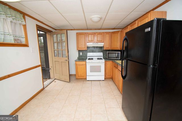 1894 Windburn Court SW, Snellville, GA 30078