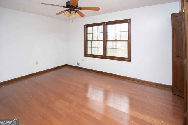 1894 Windburn Court SW, Snellville, GA 30078