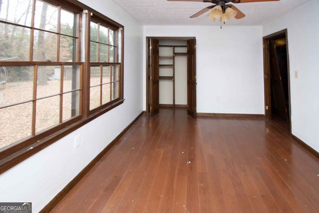 1894 Windburn Court SW, Snellville, GA 30078