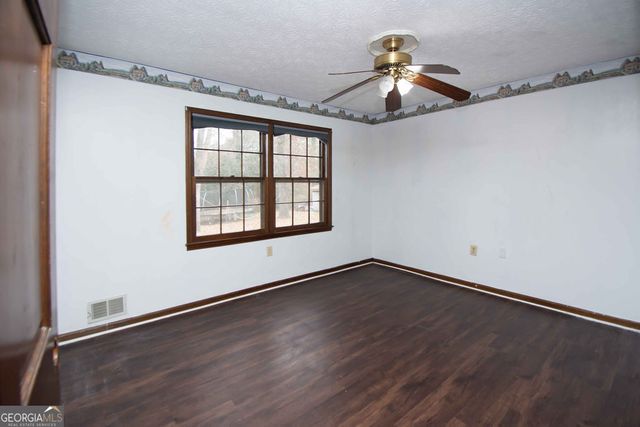 1894 Windburn Court SW, Snellville, GA 30078