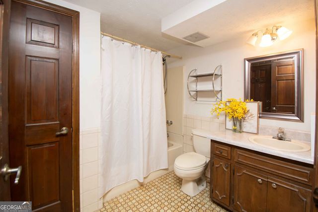 1894 Windburn Court SW, Snellville, GA 30078