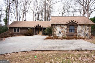 1894 Windburn Court SW, Snellville, GA 30078