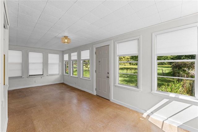 905 S Lincoln Avenue, Raymore, MO 64083