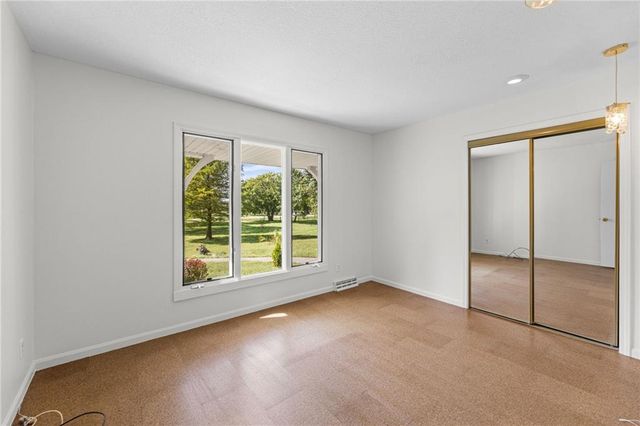 905 S Lincoln Avenue, Raymore, MO 64083
