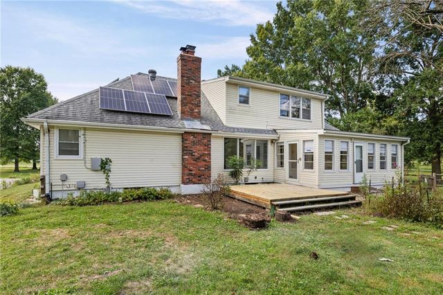 905 S Lincoln Avenue, Raymore, MO 64083