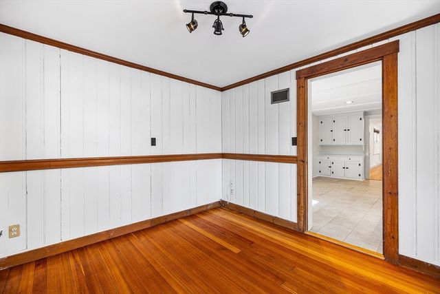 337 Edgell Rd, Framingham, MA 01701