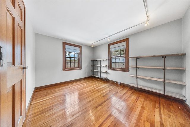 337 Edgell Rd, Framingham, MA 01701