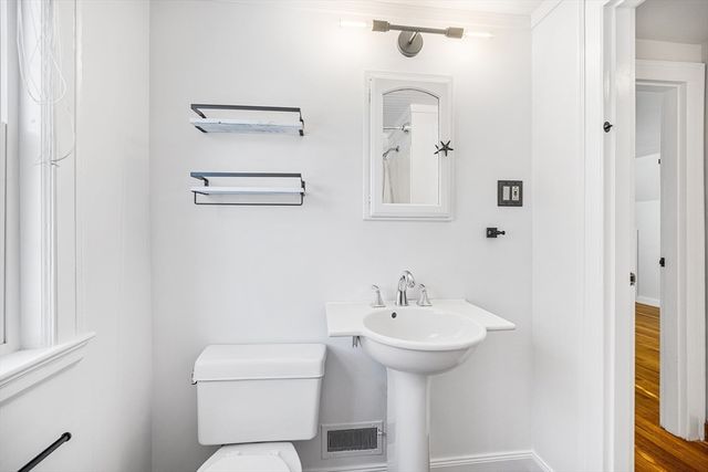 337 Edgell Rd, Framingham, MA 01701