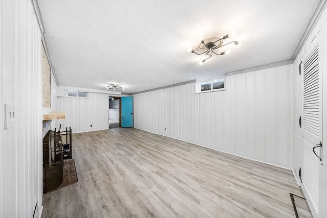 337 Edgell Rd, Framingham, MA 01701