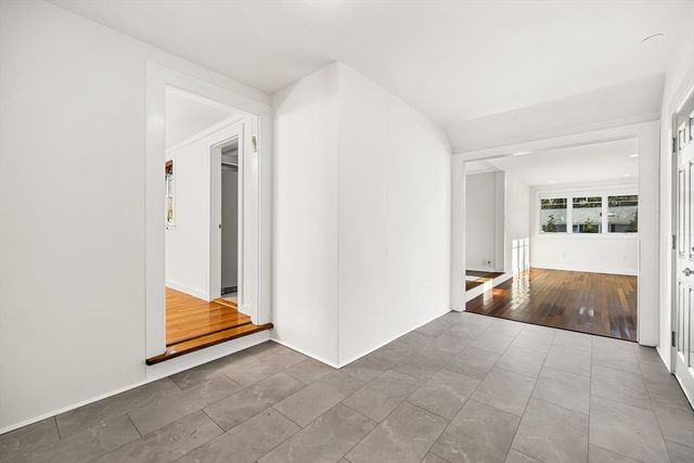 337 Edgell Rd, Framingham, MA 01701