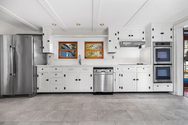 337 Edgell Rd, Framingham, MA 01701