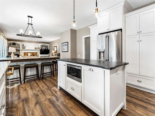 6428 Tallwood Circle NW, Canton, OH 44718