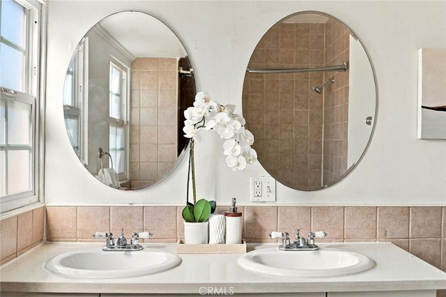 2839 Hillcrest Drive, Los Angeles, CA 90016