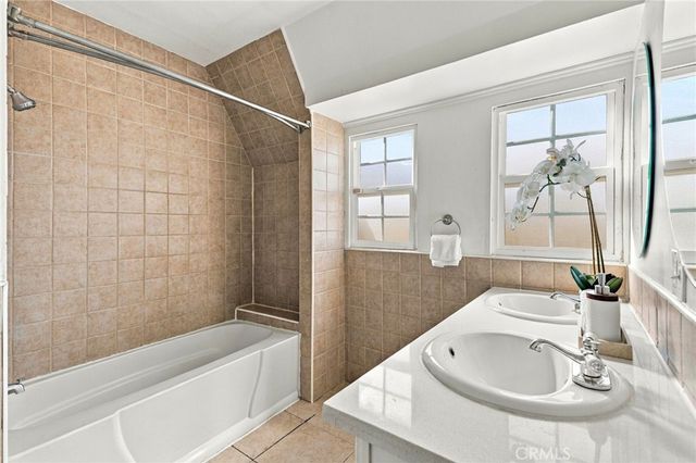 2839 Hillcrest Drive, Los Angeles, CA 90016