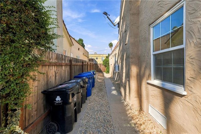 2839 Hillcrest Drive, Los Angeles, CA 90016