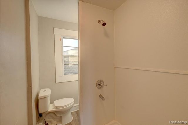 320 Hudson Street, Wyandotte, MI 48192