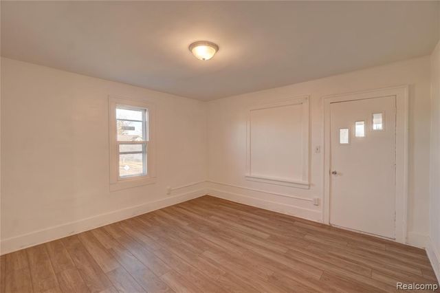 320 Hudson Street, Wyandotte, MI 48192