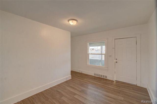 320 Hudson Street, Wyandotte, MI 48192